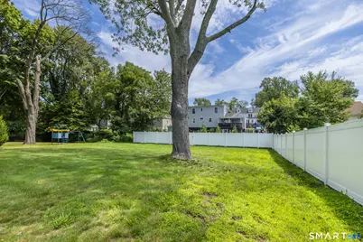 810 Huntington Turnpike, Bridgeport, CT 06610 - Photo 29