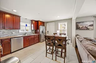 38 Linwood St, Bristol, CT 06010 - Photo 7