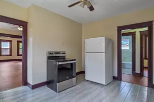 24 Mortson St, Hartford, CT 06106 - Photo 9