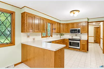 120 Green Tree Lane, Somers, CT 06071 - Photo 5