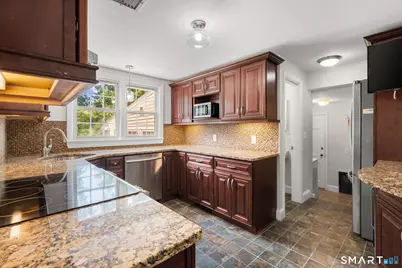 282 Tunxis Road, West Hartford, CT 06107 - Photo 7