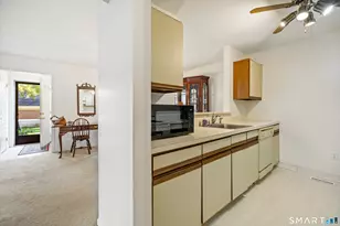 12 Foxbridge Village Rd, Branford, CT 06405 - Photo 9