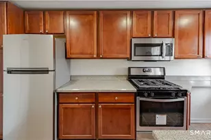 198 Seaton Rd, Stamford, CT 06902 - Photo 5