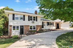 27 Sycamore Rd, Norwich, CT 06360 - Photo 1
