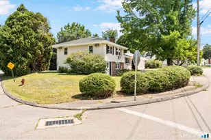 27 Sycamore Rd, Norwich, CT 06360 - Photo 5