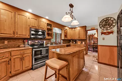 555 Davis Street, Watertown, CT 06779 - Photo 9