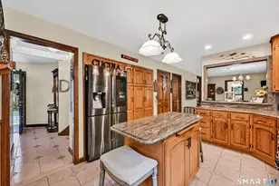 555 Davis St, Watertown, CT 06779 - Photo 11