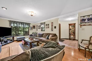 555 Davis St, Watertown, CT 06779 - Photo 5