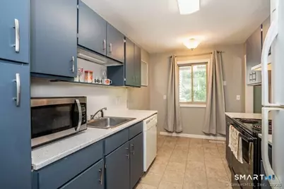 38 Library Lane #38, Simsbury, CT 06070 - Photo 3