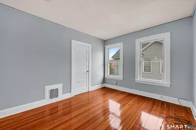 25 Hartford Avenue, Enfield, CT 06082 - Photo 17