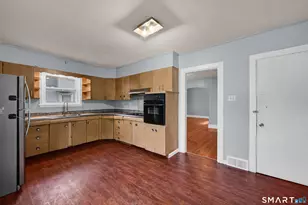 25 Hartford Ave, Enfield, CT 06082 - Photo 23