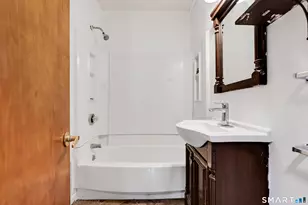 25 Hartford Ave, Enfield, CT 06082 - Photo 27