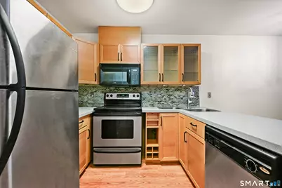 104 North Street #401, Stamford, CT 06902 - Photo 3