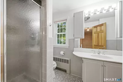 36 Miamis Road, West Hartford, CT 06117 - Photo 25