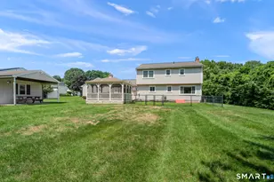 9 Kelly Dr, Enfield, CT 06082 - Photo 7