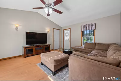 9 Kelly Drive, Enfield, CT 06082 - Photo 13