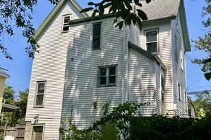 240 Crystal Ave, New London, CT 06320 - Photo 3