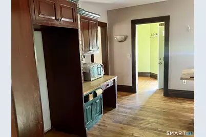 240 Crystal Avenue, New London, CT 06320 - Photo 7