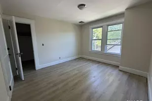 887 Howe Ave, Shelton, CT 06484 - Photo 5