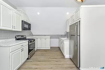 463 Wilmot Avenue #3, Bridgeport, CT 06607 - Photo 3