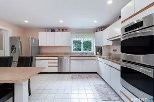 27 Wildwood Rd, North Branford, CT 06471 - Photo 11