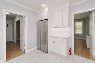 16 Fowler St, Stamford, CT 06905 - Photo 7