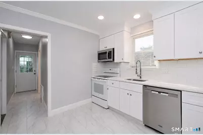 16 Fowler Street #1, Stamford, CT 06905 - Photo 5