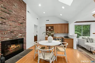 69 Brookhollow Ln, Stamford, CT 06902 - Photo 15
