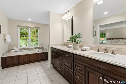 69 Brookhollow Lane, Stamford, CT 06902 - Photo 21