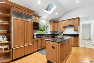 69 Brookhollow Lane, Stamford, CT 06902 - Photo 13