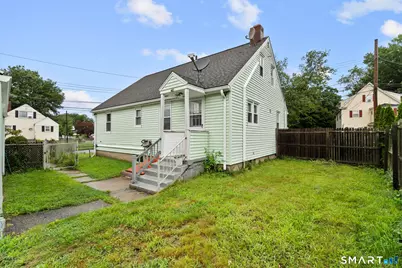 620 Granfield Avenue, Bridgeport, CT 06610 - Photo 35