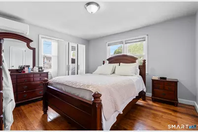 620 Granfield Avenue, Bridgeport, CT 06610 - Photo 13
