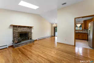 33 Medford St, Bristol, CT 06010 - Photo 9