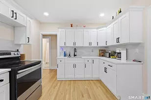 36 Brookline Ave, Bloomfield, CT 06002 - Photo 17