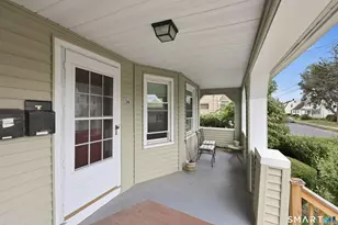 36 Brookline Ave, Bloomfield, CT 06002 - Photo 9