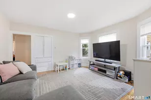 36 Brookline Ave, Bloomfield, CT 06002 - Photo 15