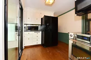 24 Coleman Rd, Glastonbury, CT 06033 - Photo 9