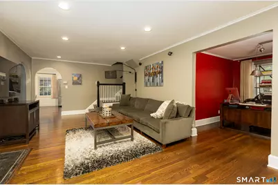 110 Foxcroft Road, West Hartford, CT 06119 - Photo 13