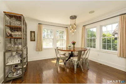 110 Foxcroft Road, West Hartford, CT 06119 - Photo 9