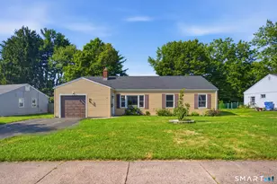 82 Weaver Rd, Manchester, CT 06042 - Photo 1