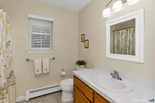31 Broadleaf Cir, Suffield, CT 06093 - Photo 13
