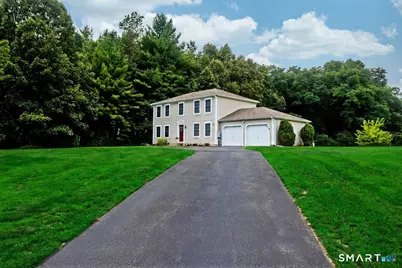 31 Broadleaf Circle, Suffield, CT 06093 - Photo 1