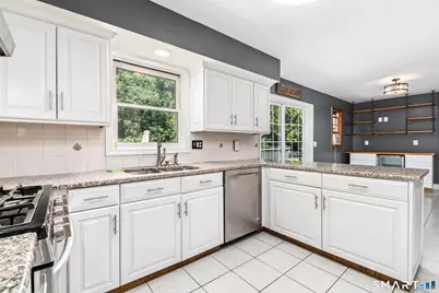 16 Katina Drive, Waterbury, CT 06708 - Photo 5