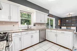 16 Katina Dr, Waterbury, CT 06708 - Photo 5