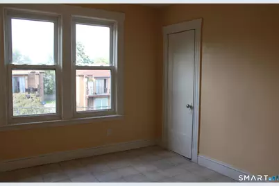 111 Bond Street, Hartford, CT 06114 - Photo 29