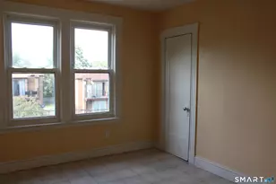 111 Bond St, Hartford, CT 06114 - Photo 29