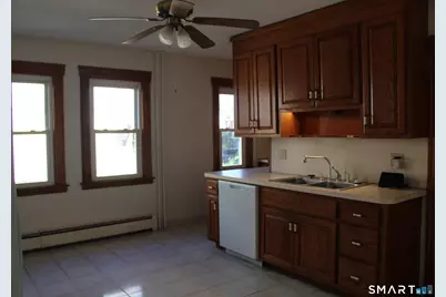 111 Bond Street, Hartford, CT 06114 - Photo 7