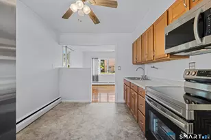 72 South St, West Haven, CT 06516 - Photo 17