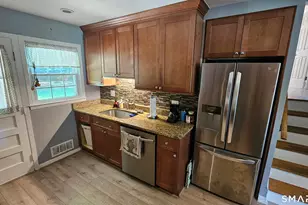 59 Springwood Dr, Trumbull, CT 06611 - Photo 5