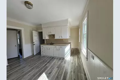 15-17 Beacon Street #2nd floor, Hartford, CT 06105 - Photo 5